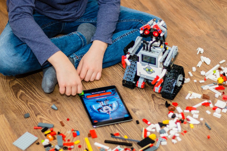 9 UAE Summer Camps and Clubs Your Child Will Love 9 UAE Summer Camps and Clubs Your Child Will Love